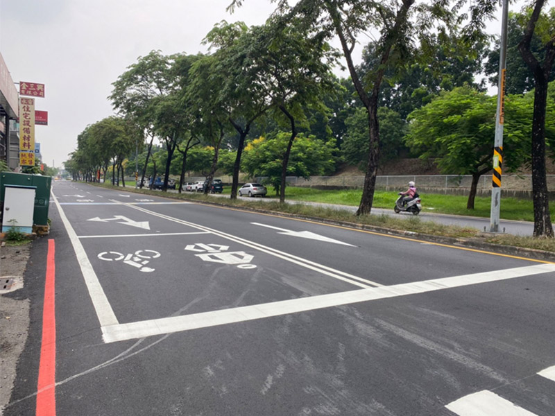 新路面讓用路人在行車方面舒適又安全