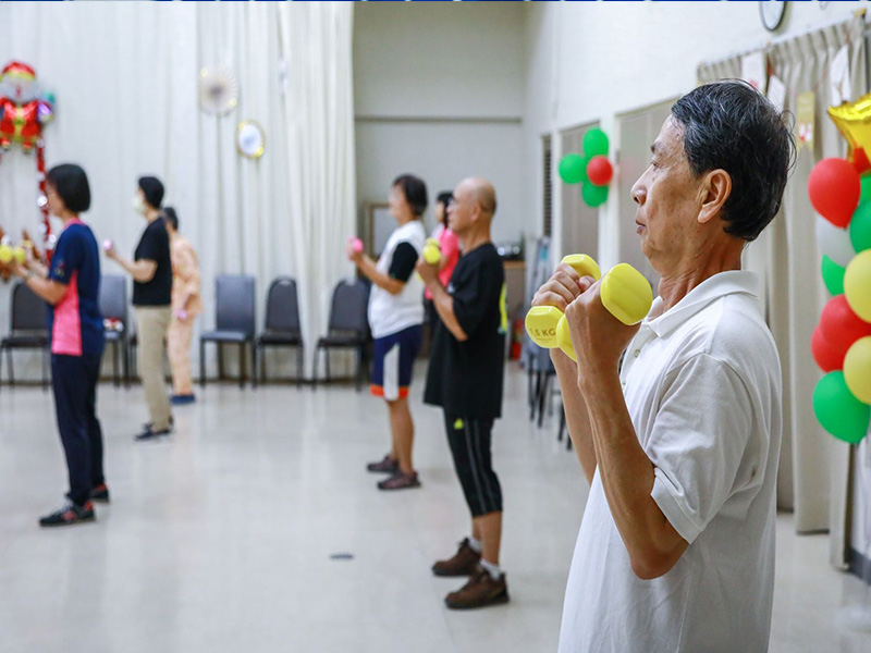 屏基聚樂部學員鄭振茂，退休後多元規畫生活，定期參與課程活動學習