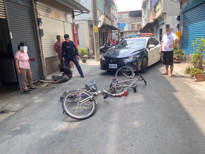 民雄警民合作聯手制伏詹姓搶匪。