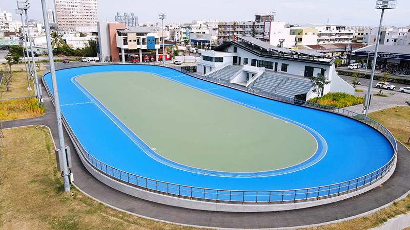 獲選公共建築景觀類獎項的永大滑輪溜冰場。(圖/台南市政府提供)