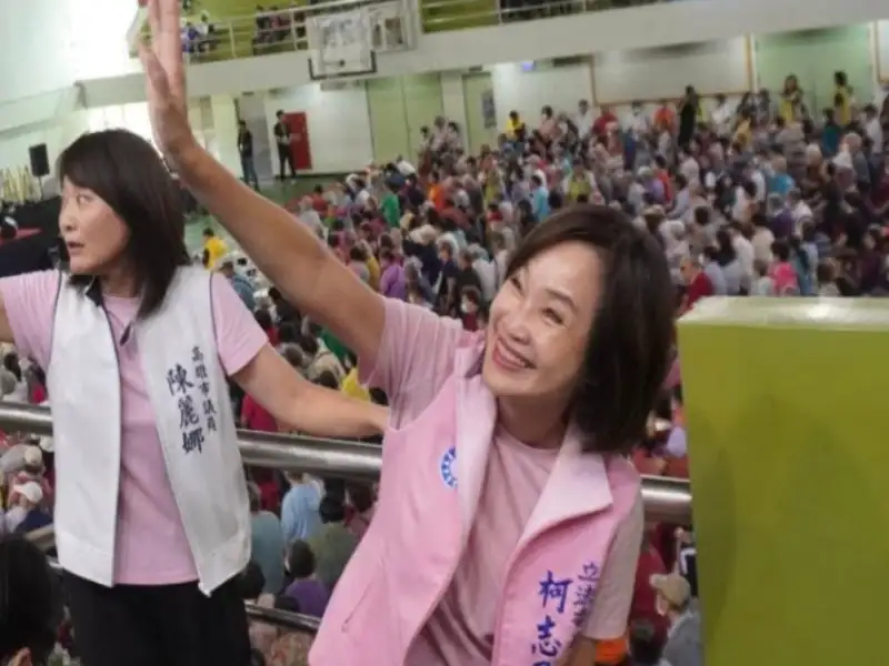 柯志恩痛批月世界遭非法傾倒垃圾　景觀淪為「垃圾山」