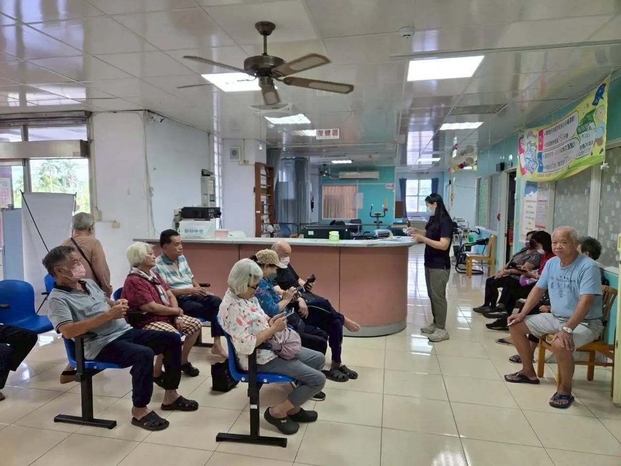大埔衛生所與大林慈濟醫院共同推動眼科特別診，長者與行動不便居民受益良多。(圖/嘉義縣衛生局  提供)