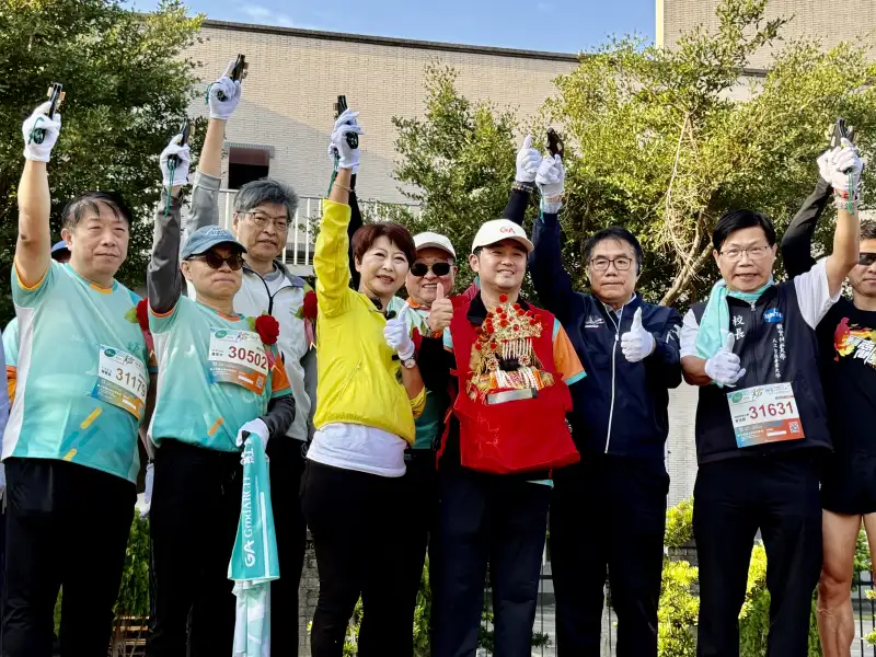 2025第三屆紅崴觀光工廠半程馬拉松健康嘉年華 不畏寒風！千人共跑 賞玩嘉年華