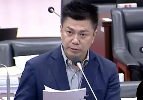 市議員黃文志關切台積電楠梓園區周邊交通效益，憂心預先開放恐增加左楠路、翠華路車流。（記者吳文生攝）