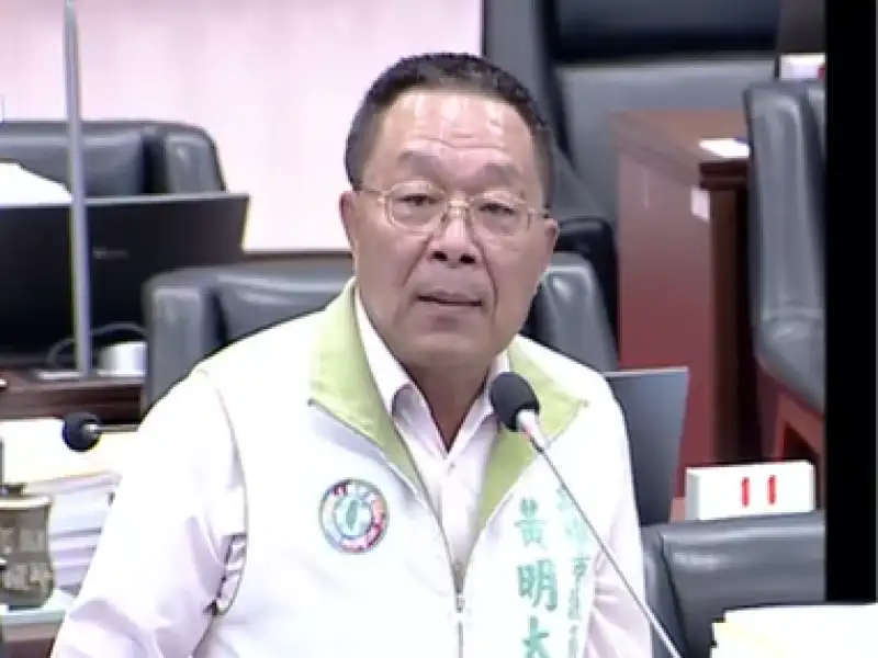 黃明太質疑市府工程管理鬆散　茄萣、路竹風雨球場延宕多年惹關注