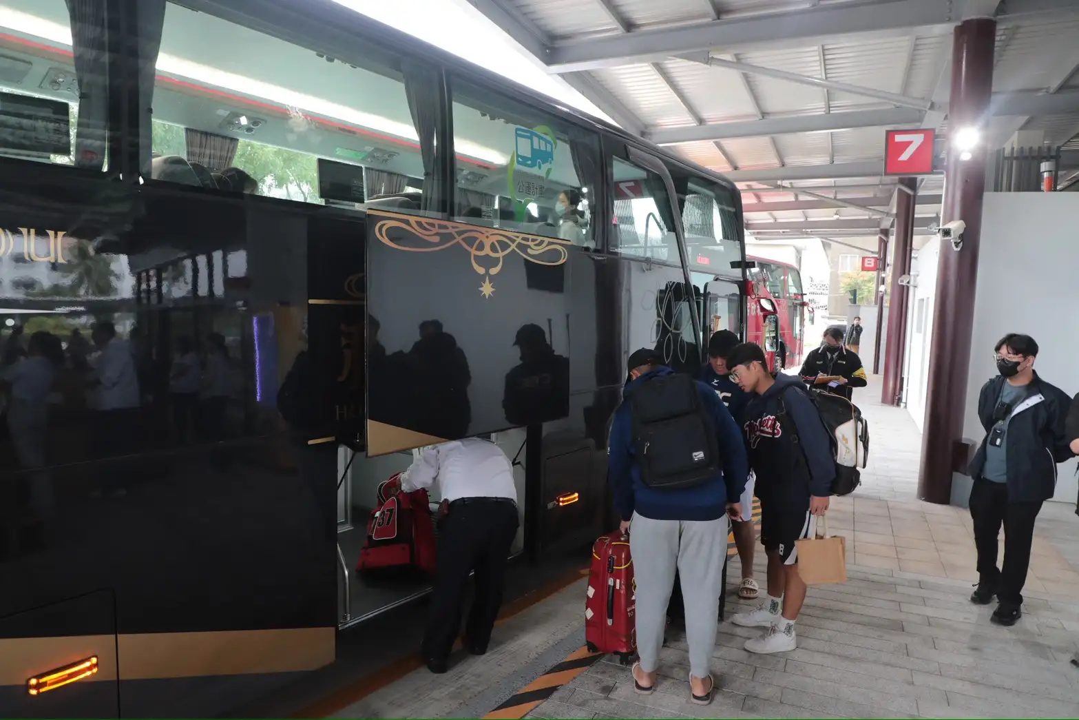 永康轉運站乘客轉運情形。(圖/台南市政府 提供)