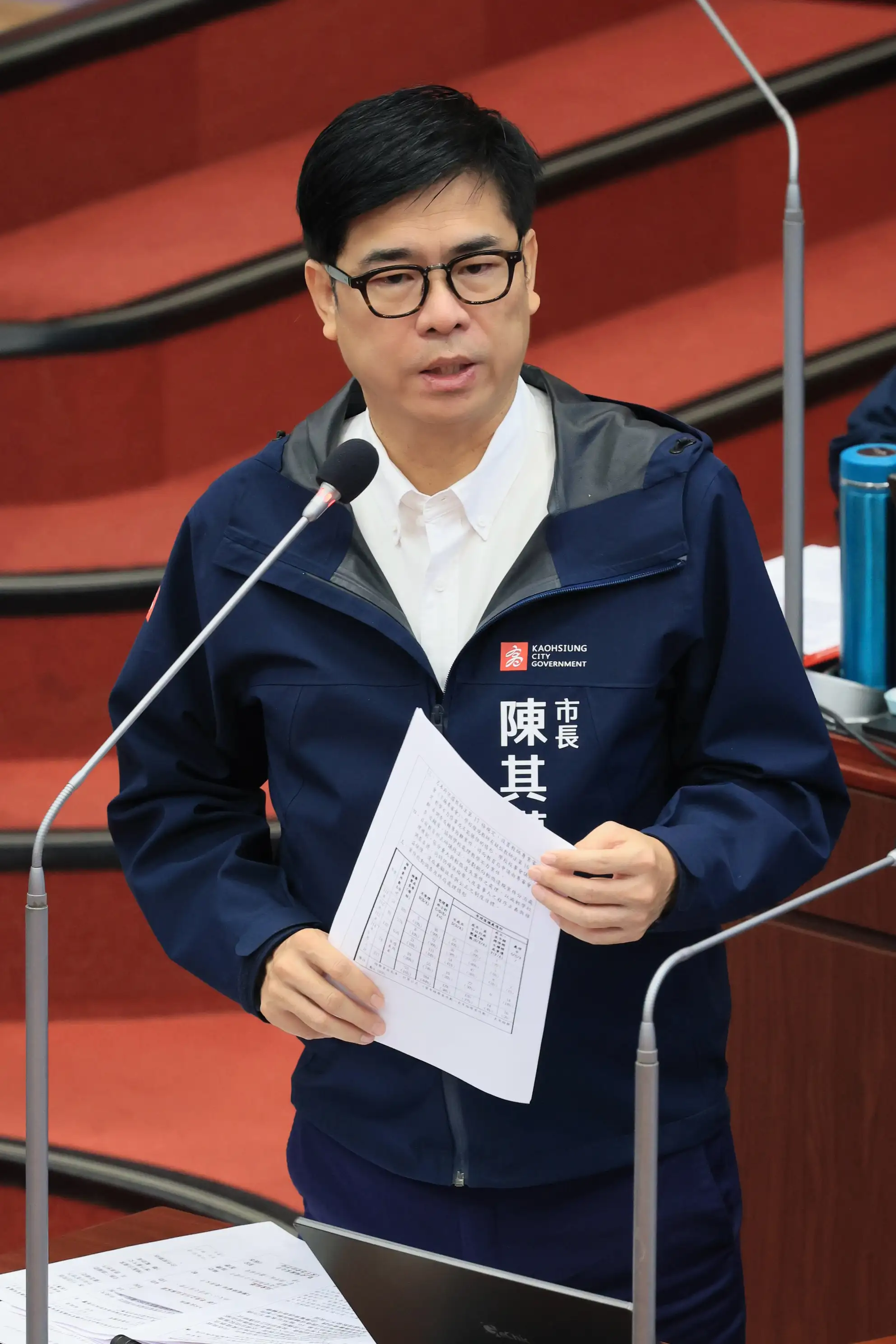 市長陳其邁今（2）日上午於議會進行市政總質詢，並針對議員提出的各項市政建議逐一回應。（記者吳文生攝）