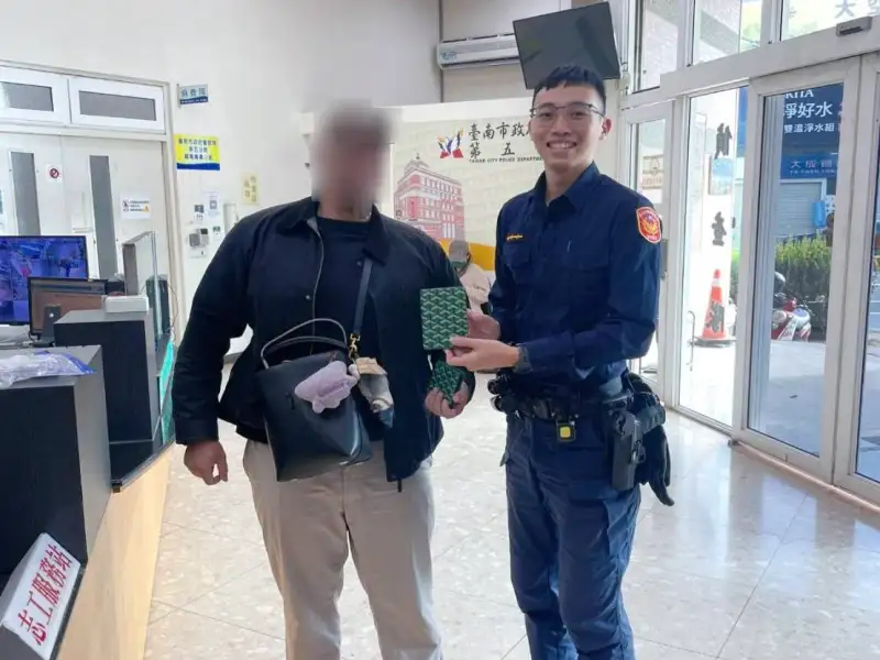 美式賣場拾獲護照   加拿大籍男子感謝南警積極協助