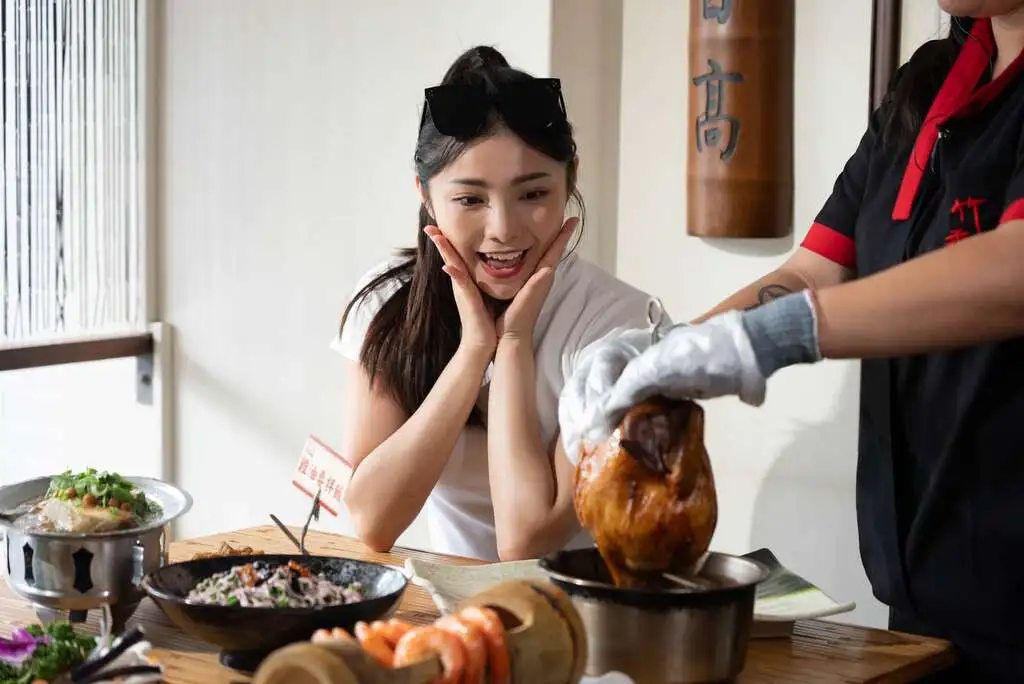 台南關子嶺道地美食-桶仔雞。(圖/臺南市政府觀光旅遊局 提供)