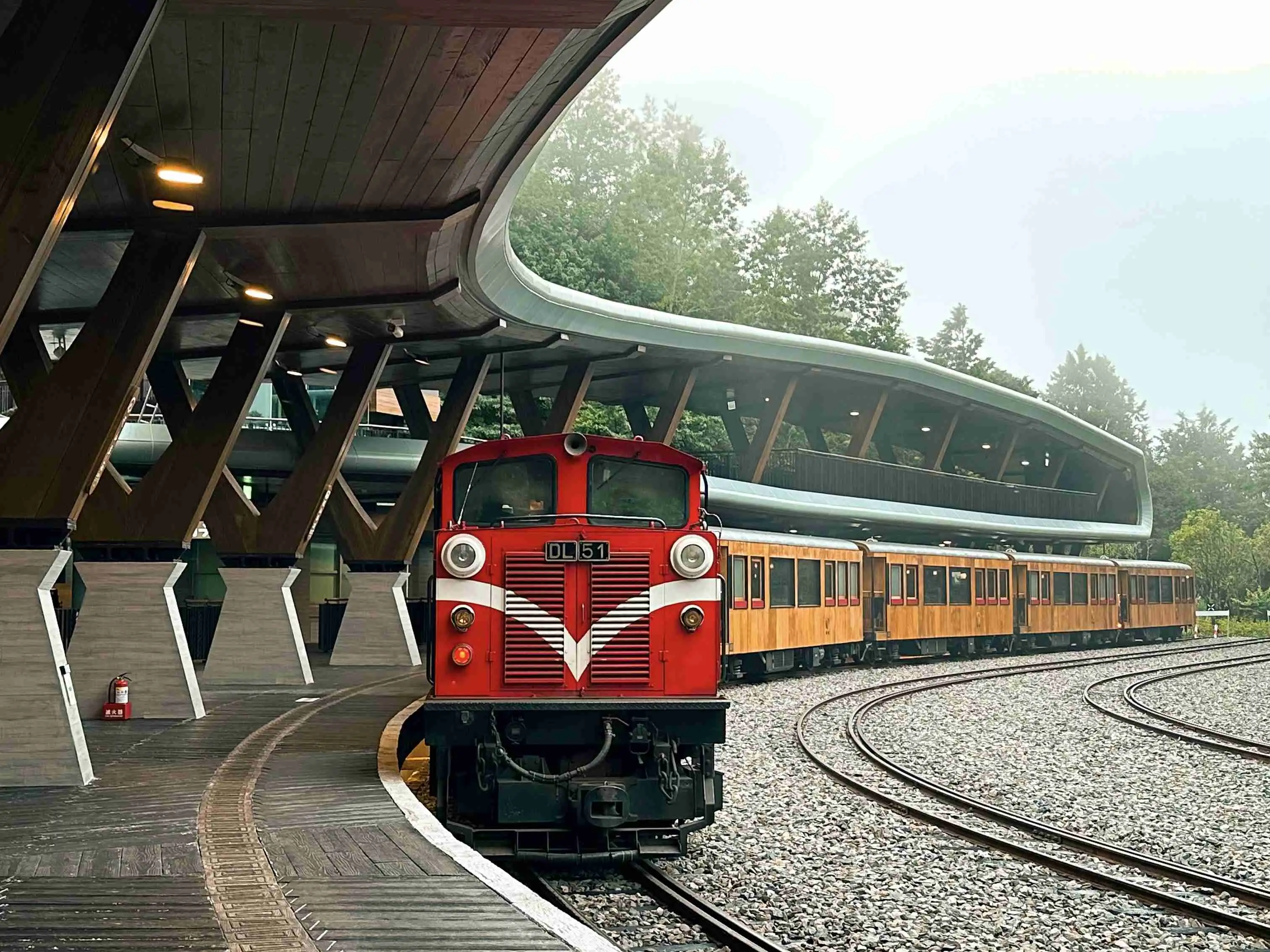 祝山車站.福森號。(圖/嘉義縣政府 提供)