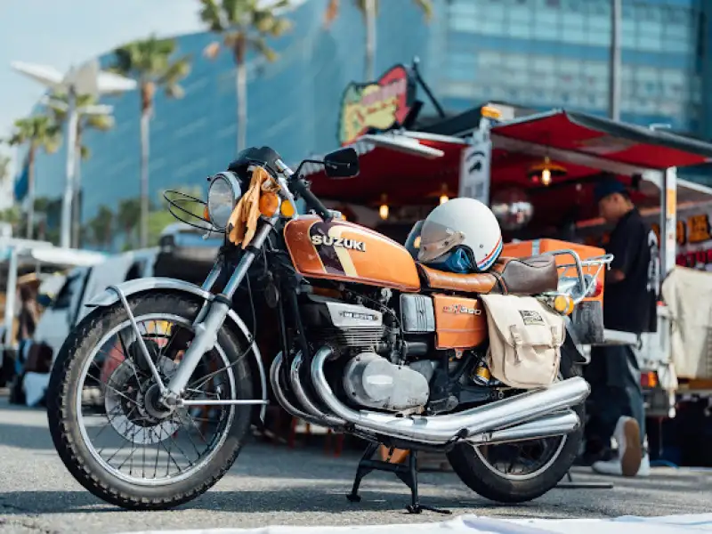 高雄國際經典老車嘉年華登場 近千輛經典汽機車共襄盛舉