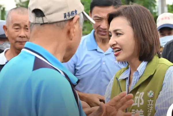 立委邱議瑩表示，她已提出修法提案，主張將老農津貼提高至每月1萬2千元，並刪除排富條款，保障老農基本生活。（記者吳文生攝）