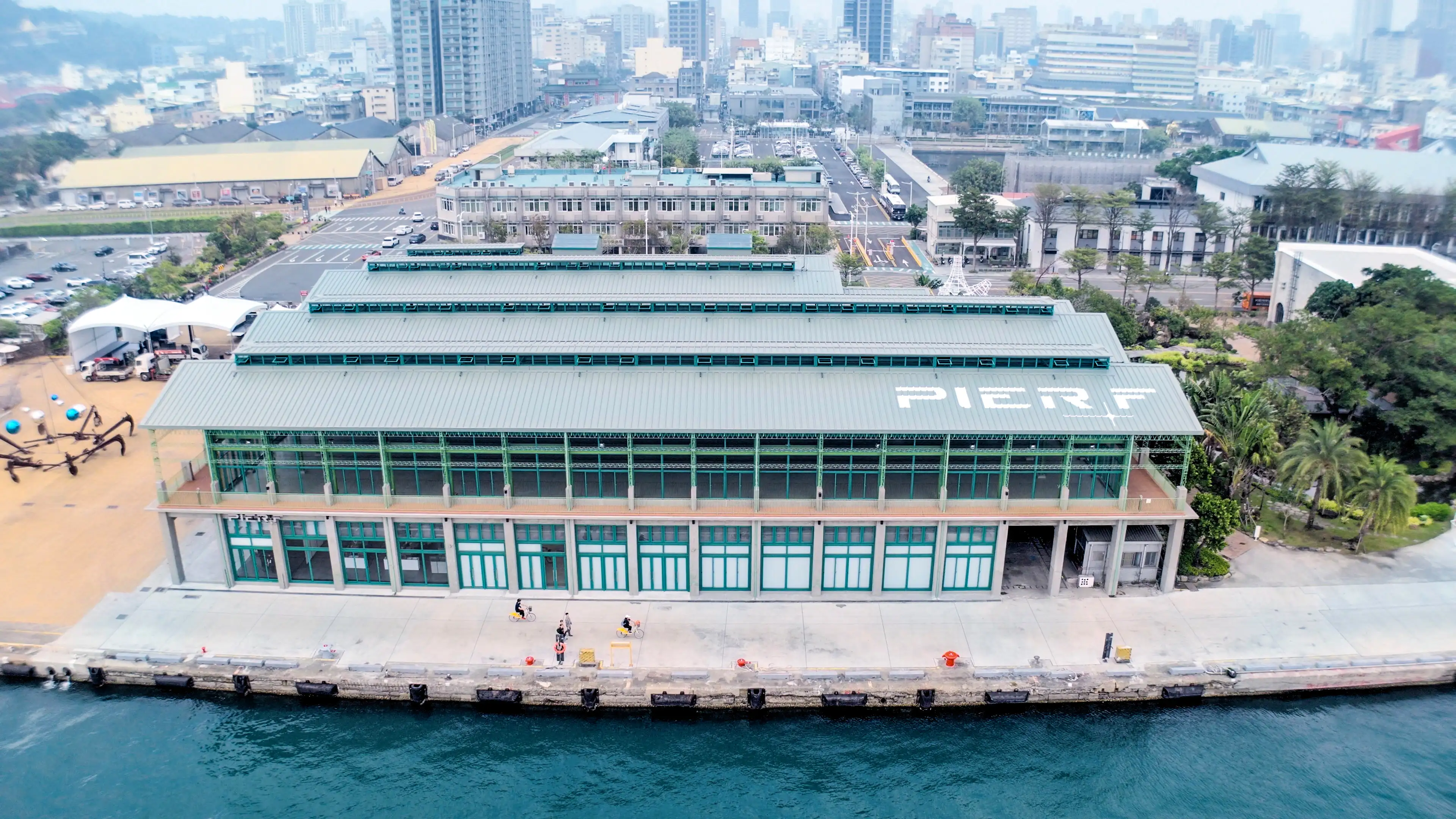 從香蕉碼頭到智慧聚落，「PIER F」成為南部智慧轉型新地標。（記者吳文生翻攝）