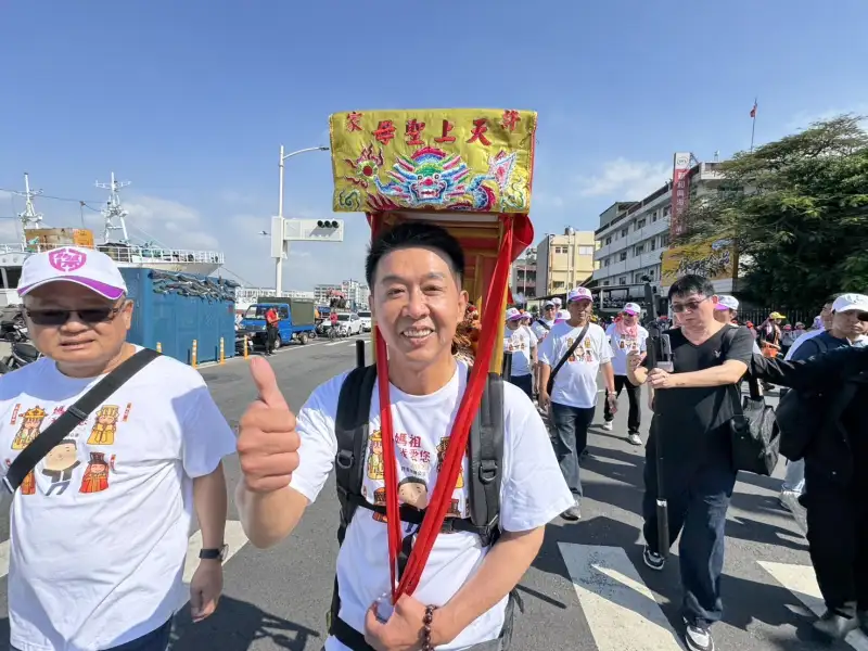 高雄市長初選民調膠著　許智傑支持度並列第一、進入黃金交叉