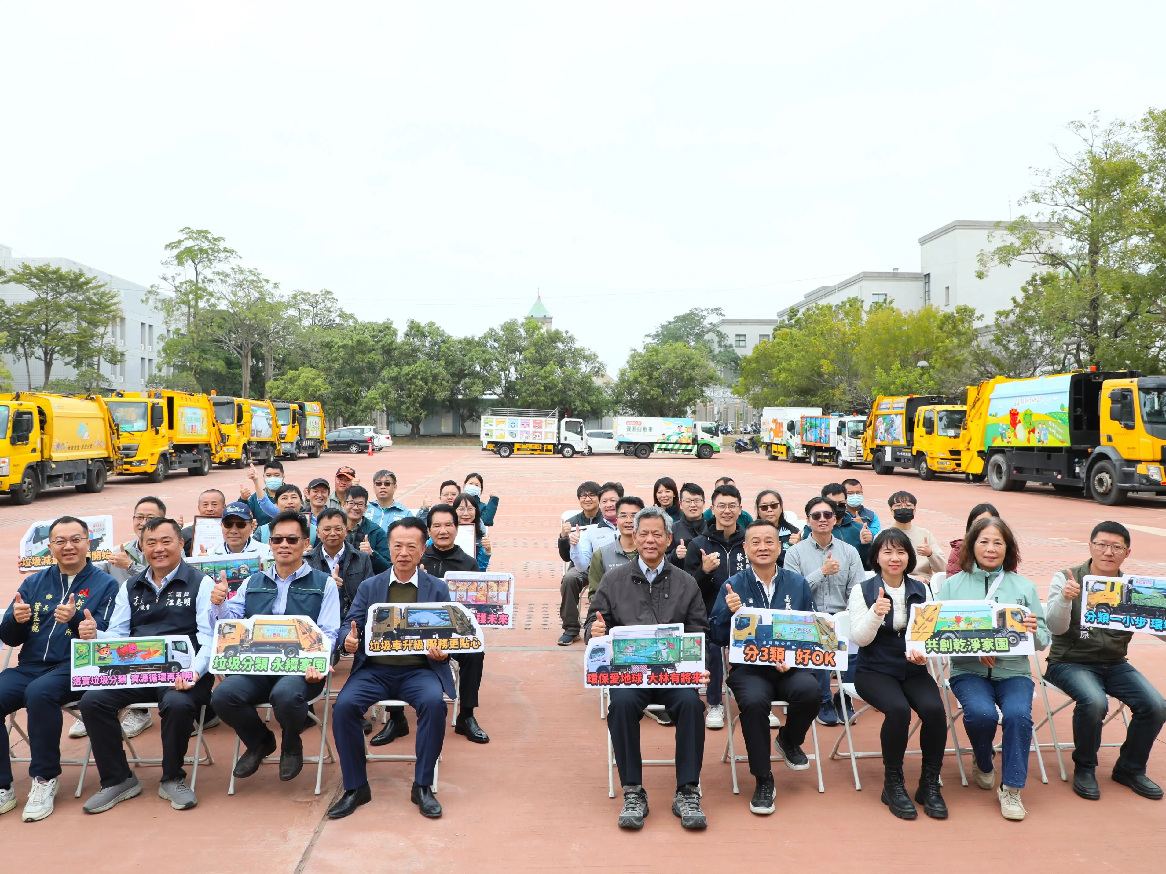 垃圾車變身環保新亮點！嘉義縣美化清運車融入在地特色，打造獨特風貌。(圖/嘉義縣環保局 提供）