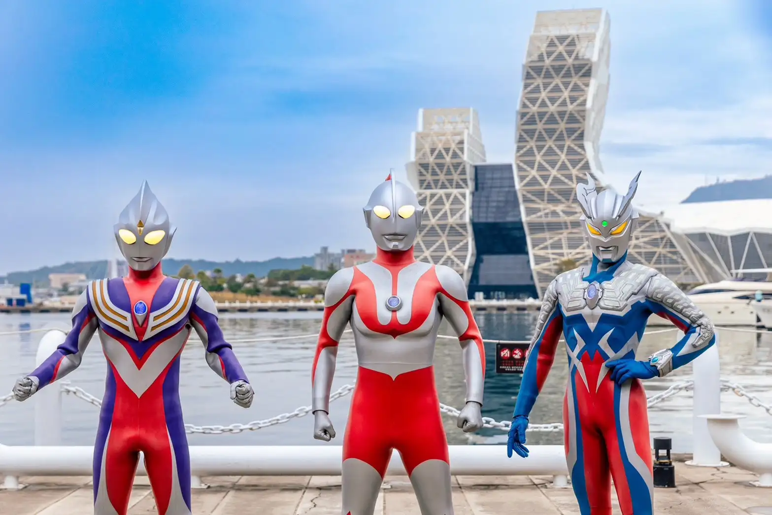 高雄燈會「冬日遊樂園」活動將於二月七日至三月一日，在愛河灣及高雄港十六至十八號碼頭盛大登場。（觀光局提供）