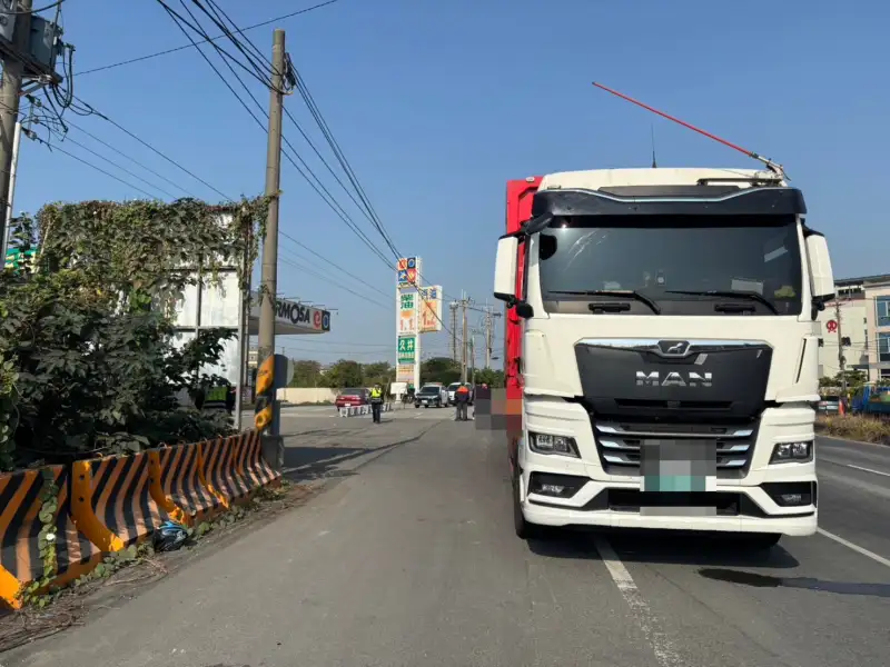 高雄路竹菲籍移工情侶雙載遭大貨車輾過送醫不治