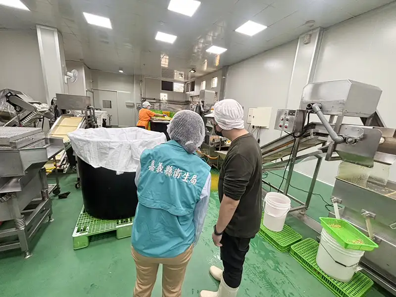 嘉縣春節食安專案，抽驗1件筍干二氧化硫超標。(圖/嘉義縣衛生局 提供)