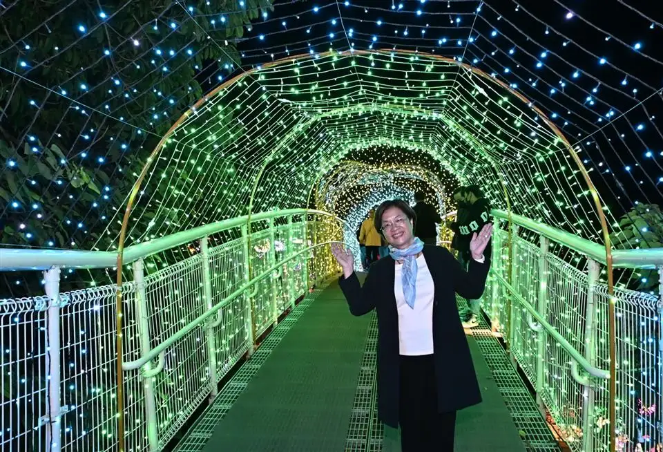 彰化縣長王惠美邀請鄉親蒞臨賞燈、看表演，一起點燃八卦山的熱情。(圖/彰化縣政府 提供)