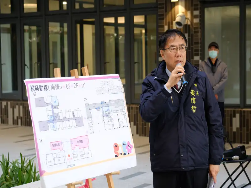 「宜居小東」社宅招租反應熱烈　市長黃偉哲親臨開箱視察
