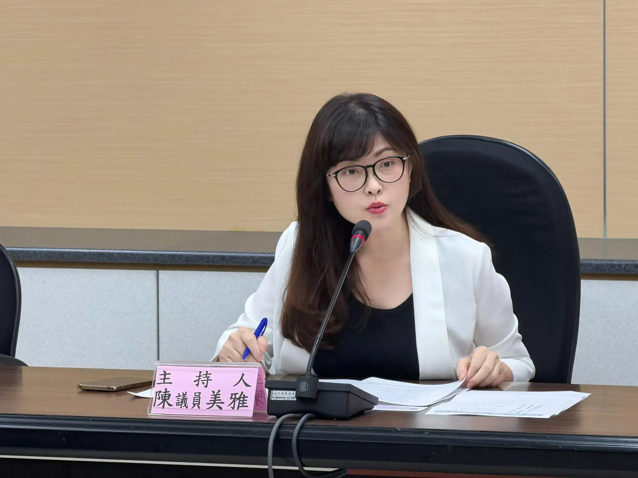 市議員陳美雅強調，工安不能只停留在「事後開罰」階段，市府應確保每一個建案施工安全到位，完工後品質可接受檢驗。（記者吳文生攝）