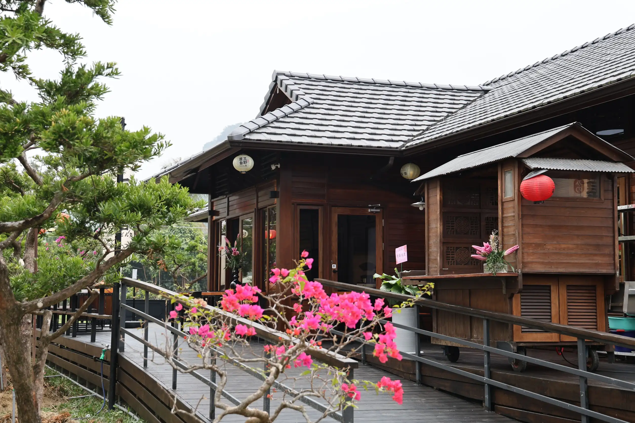 日本重機神社首度海外落腳台南！民間單位台灣輪樂引進日本重機文化，今（28）日於玉井區舉行一場「重機神社入魂儀式」，圖為周邊環境。(圖/台南市政府 提供)