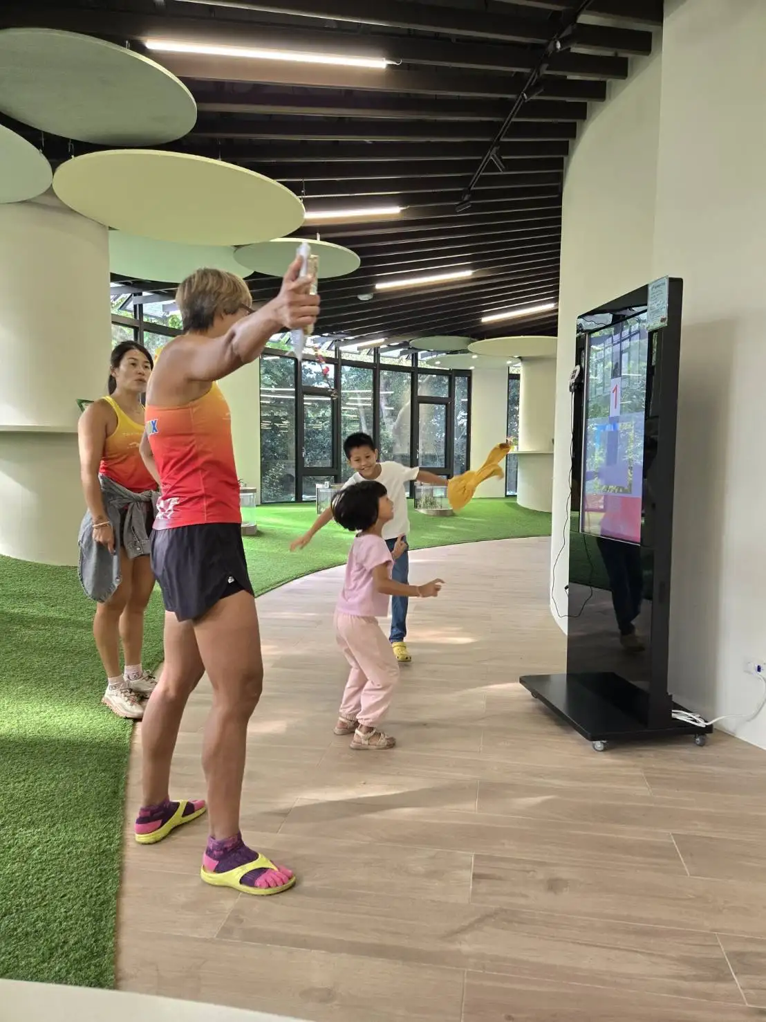 智慧相機紀錄悠遊虎頭埤。(圖/臺南市觀旅局 提供)