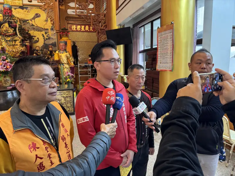 五甲關帝廟國運籤出爐　林智鴻：拚經濟、國泰民安是主軸