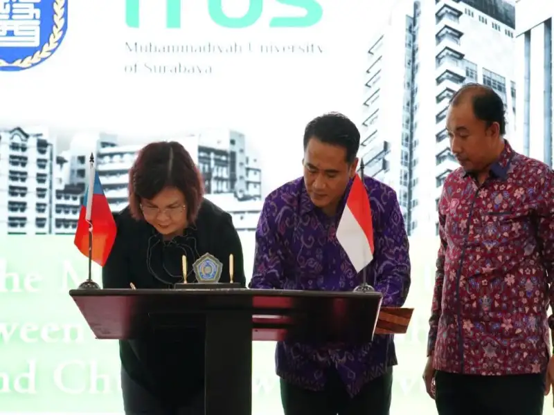 中華醫大攜手印尼穆罕默德大學 簽署合作備忘錄深化跨國交流