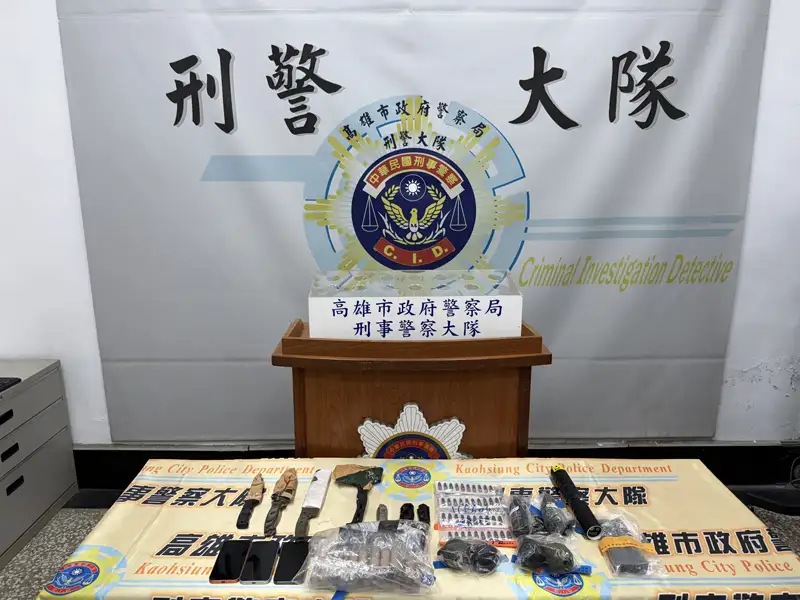 豪宅暗藏軍火毒品　高雄警攻堅查獲子彈62顆、疑似手榴彈4顆