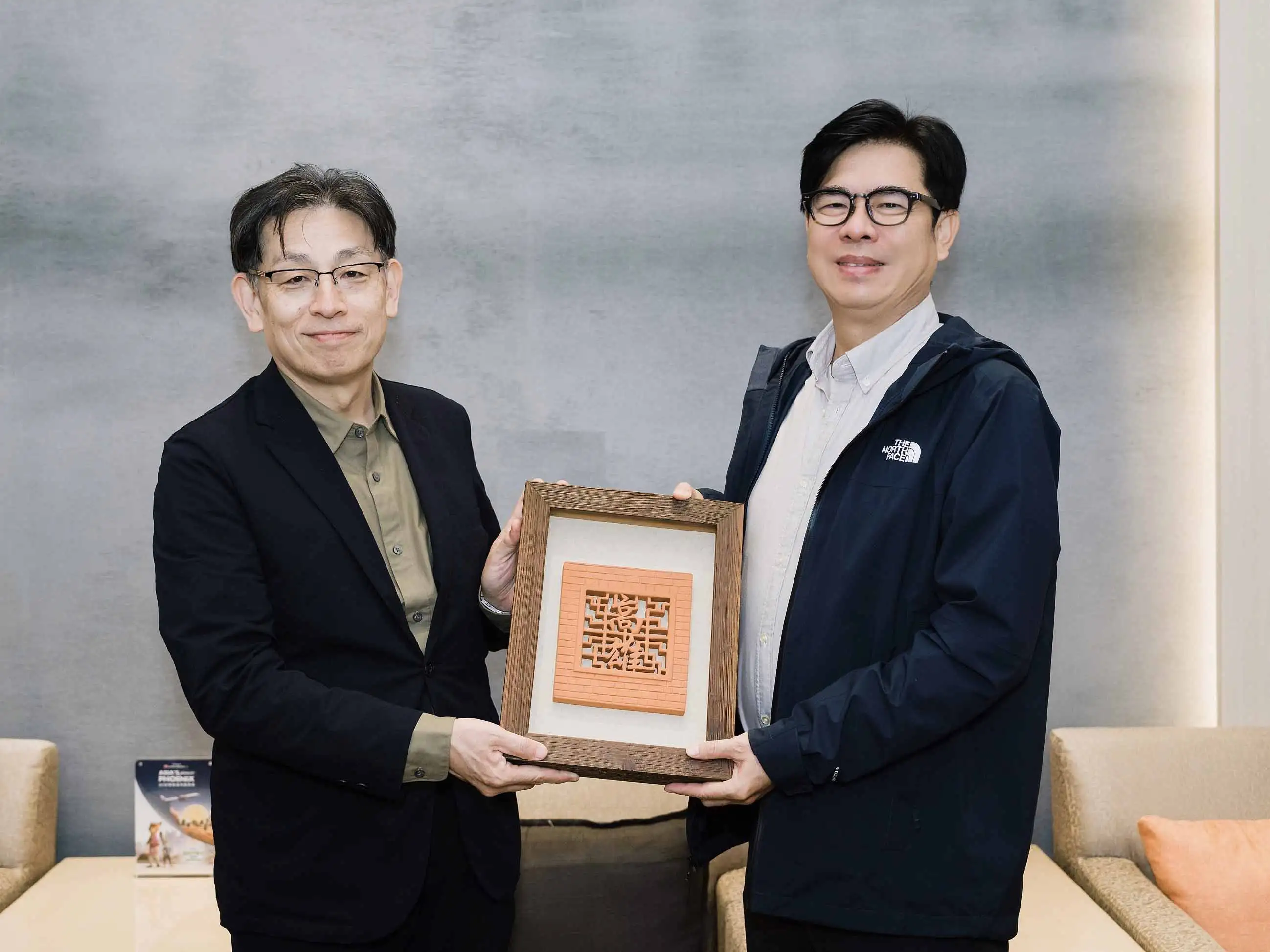 市長陳其邁率市府訪團啟程赴美，本次出訪創下台灣城市外交新典範，首度由高雄市政府與日本熊本縣廳組成台日城市聯合訪美團。（圖/高雄市府提供）