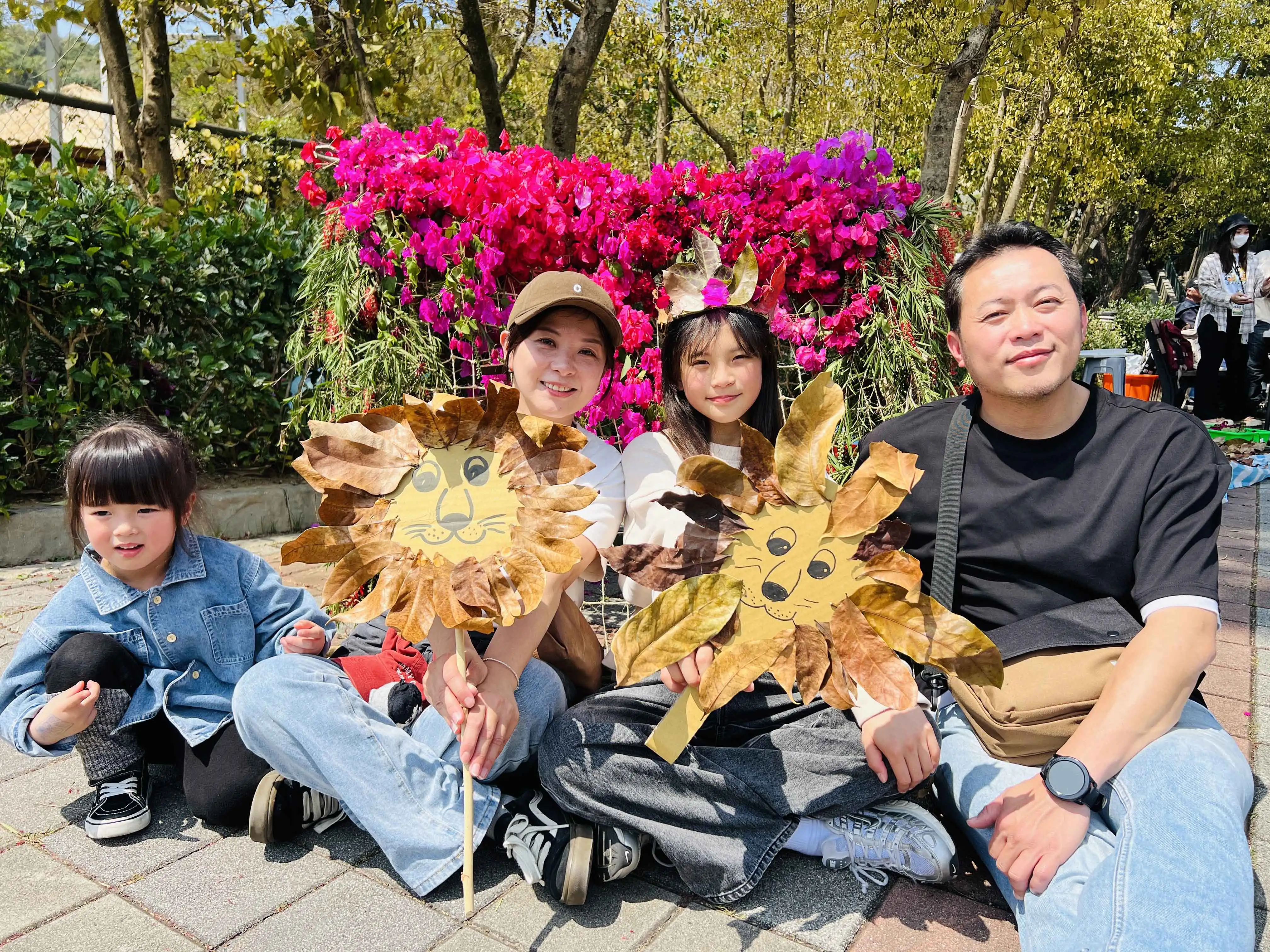 壽山動物園14日舉辦「森植我心 構築自然力」植樹節活動，吸引眾多親子家庭參與，共同體驗植物生態與自然手作。（圖/高雄市觀光局提供）