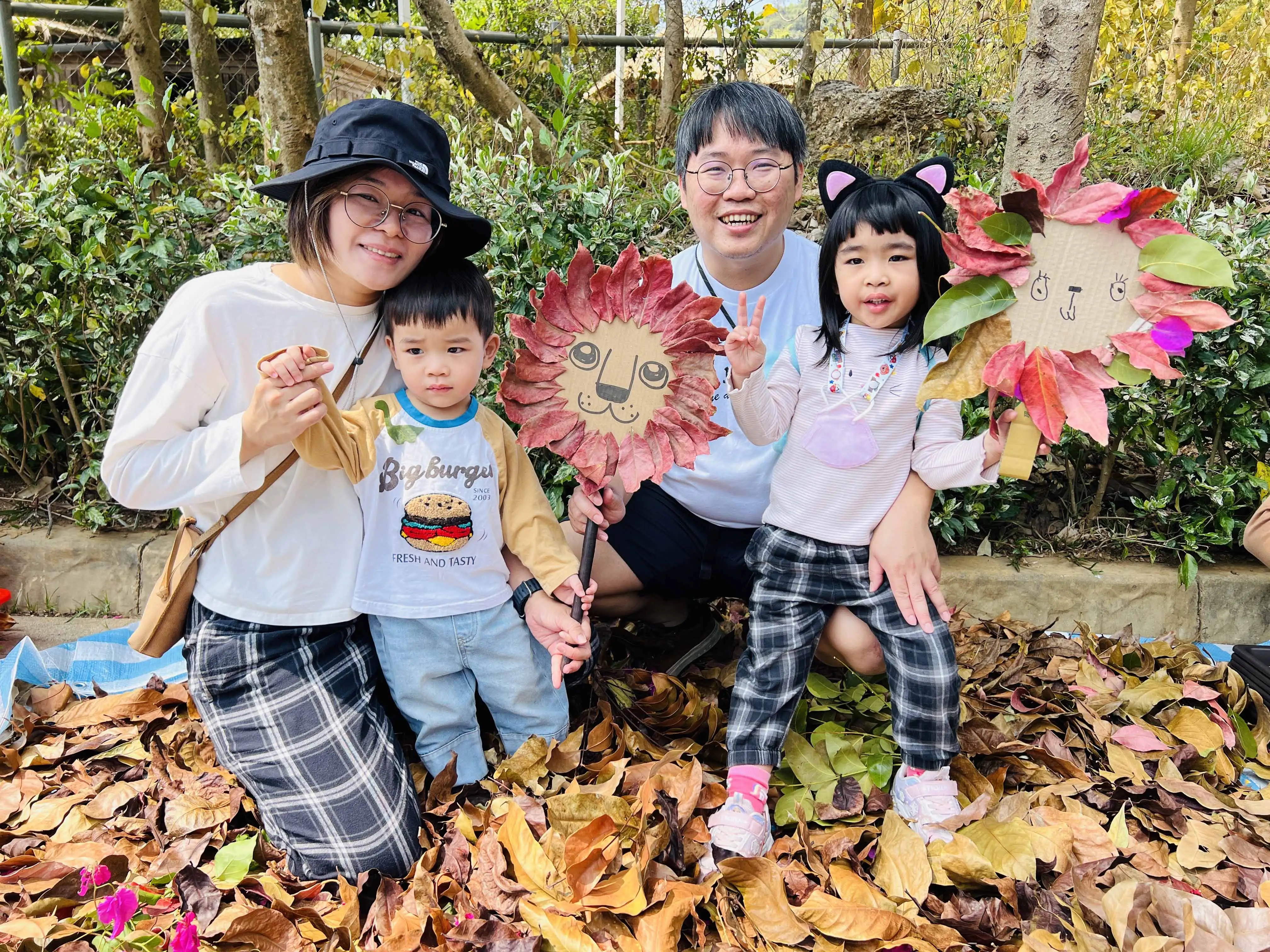 壽山動物園14日舉辦「森植我心 構築自然力」植樹節活動，吸引眾多親子家庭參與，共同體驗植物生態與自然手作。（圖/高雄市觀光局提供）