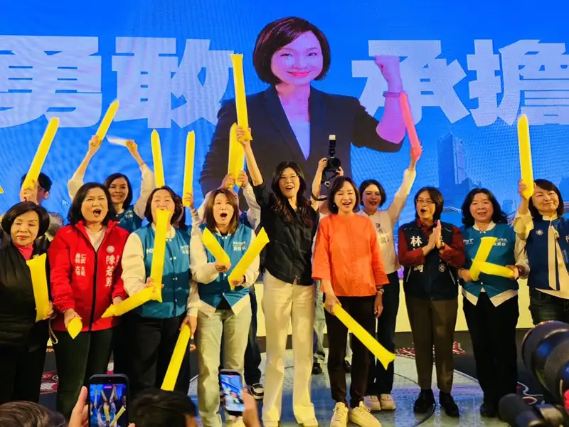鄭麗文高雄喊女力爆發　籲支持柯志恩「有志一同翻轉高雄」