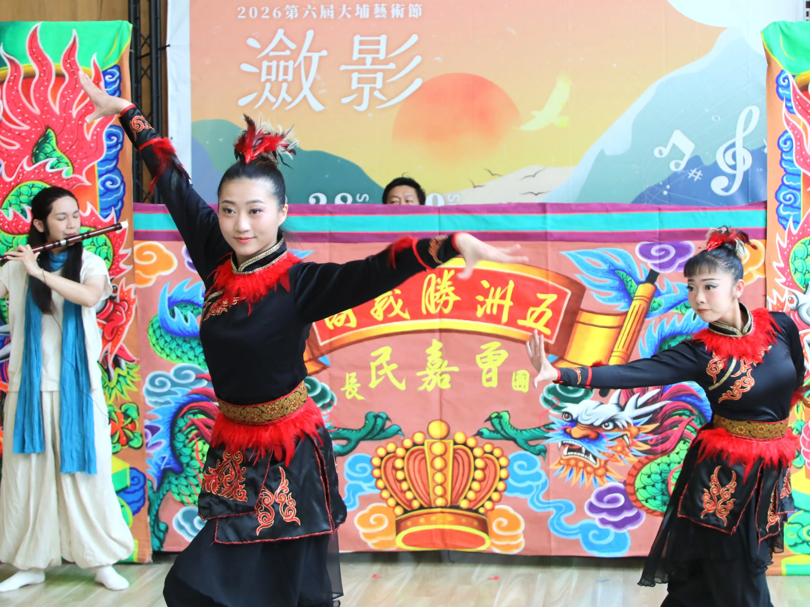 2026大埔藝術節宣傳記者會現場安排舞蹈與音樂演出，展現結合宗教文化與多元藝術的活動特色，為即將登場的藝文盛會暖身。(圖/嘉義市大埔鄉公所提供)