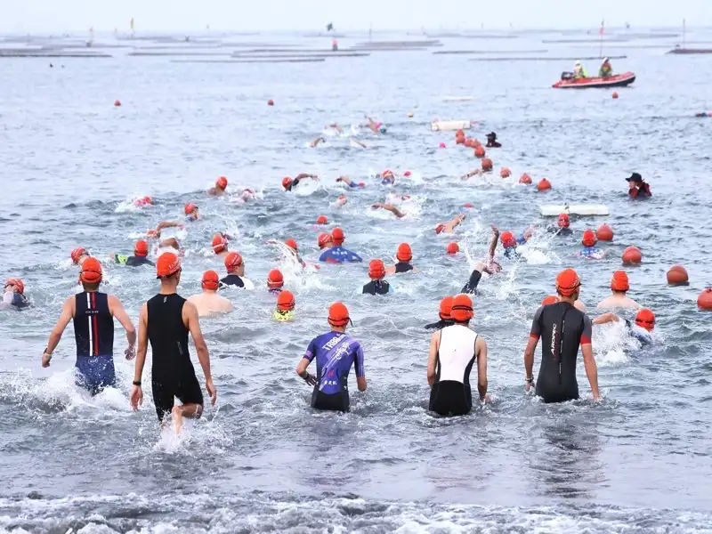鐵人三項結合游泳、自行車與路跑，是對體能與意志的全面考驗。(圖/台南市體育局提供)