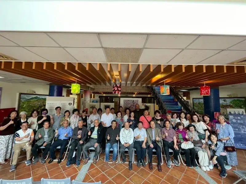 臺南市客家文化會館於3月21日舉辦客籍藝術家林享郎「執念‧新境」創作個展開幕活動，現場匯集各界藝文人士與地方鄉親共襄盛舉。(圖/台南市客委會提供)
