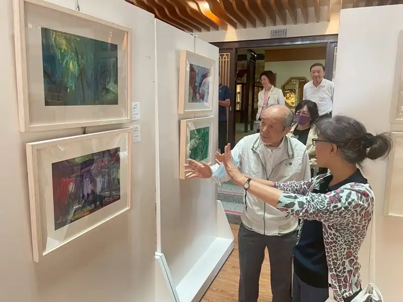 林享郎表示，希望透過本次展覽，與觀眾分享多年來的創作歷程與心境轉變，讓觀者在不同題材與媒材之中，感受繪畫所帶來的情感連結與想像空間。(圖/台南市客委會提供)