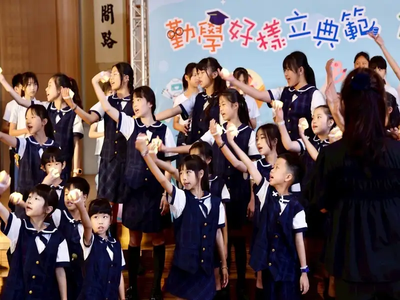 黃偉哲表揚南市115年度模範生 勉勵向黃仁勳、蘇姿丰看齊 成為台灣未來驕傲