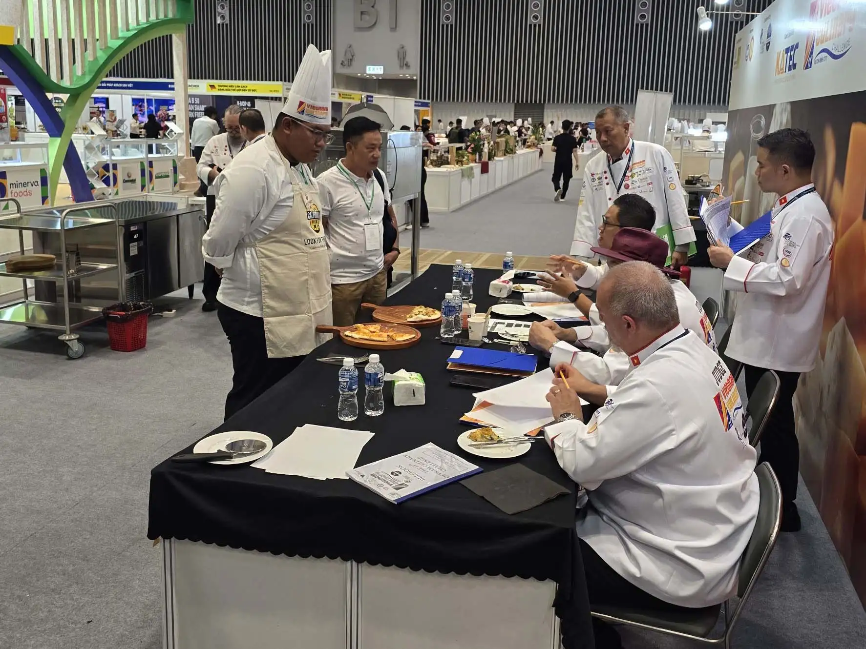 嘉藥江柏億以台灣味的三杯綜合菇披薩勇奪銅牌(圖/嘉藥餐旅系提供)