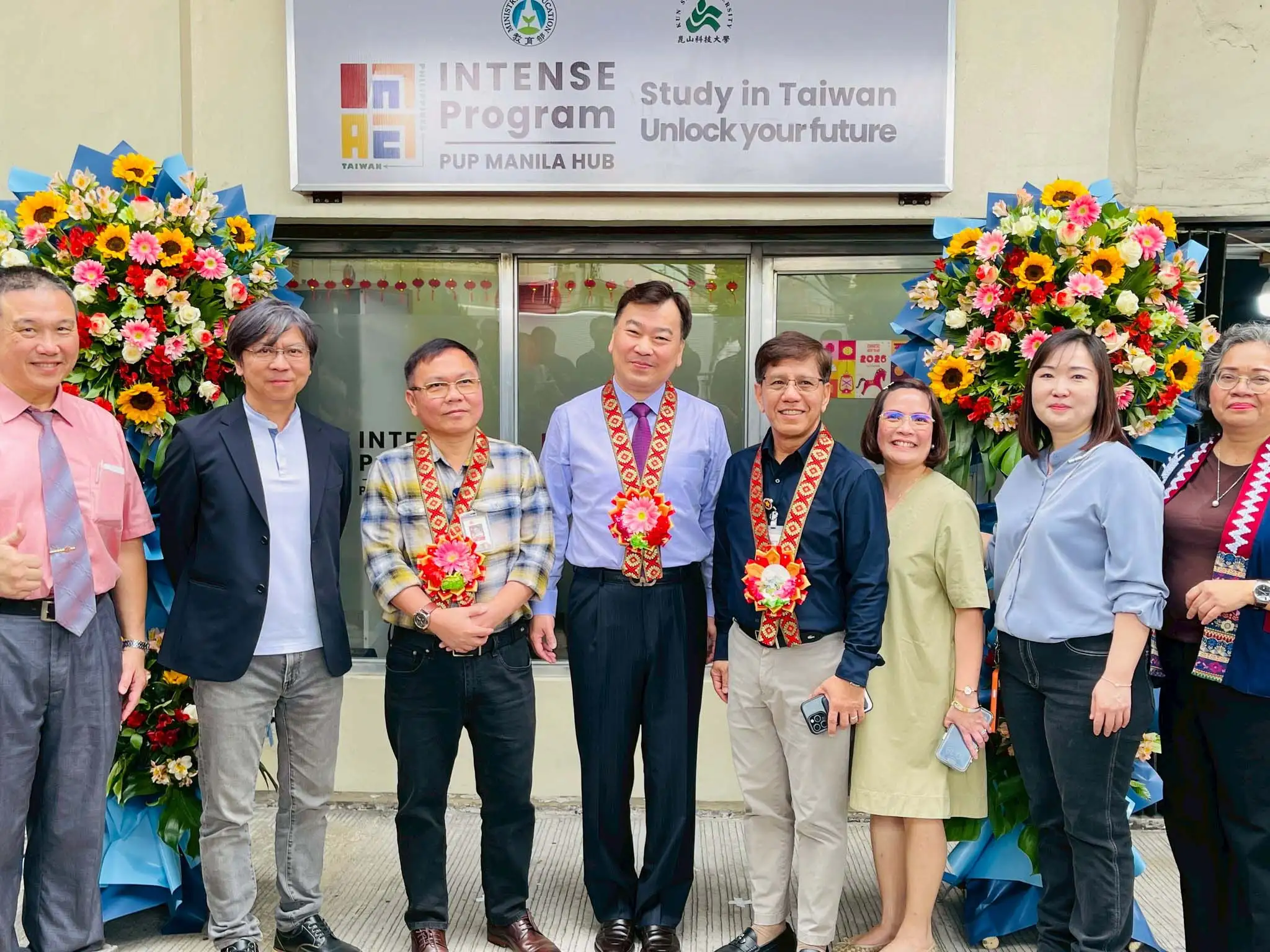 雙方與會貴賓合影(圖/崑山科技大學提供)