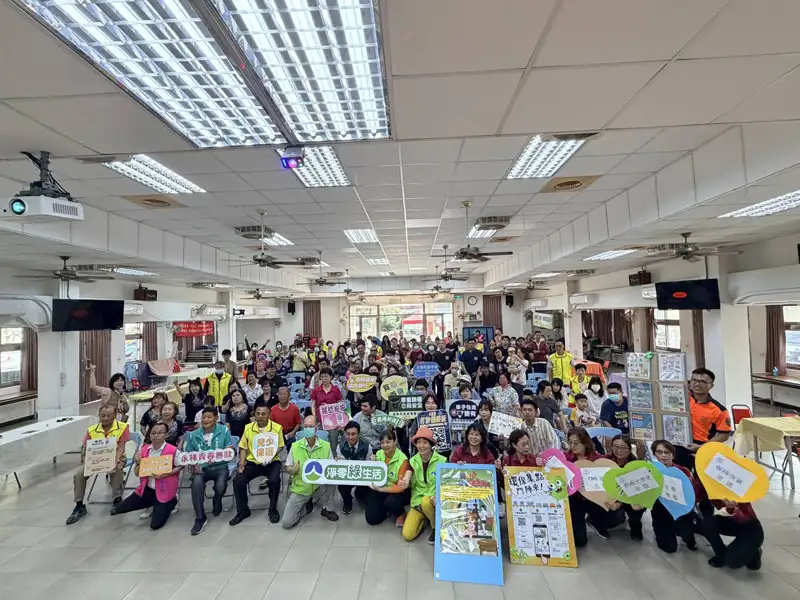 大型車死角藏危機　南警五分局進社區宣導交通與防詐安全