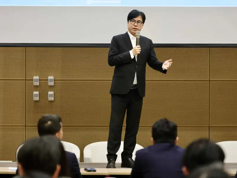 陳其邁推AI數位港願景　打造高雄成全球智慧城市新門戶