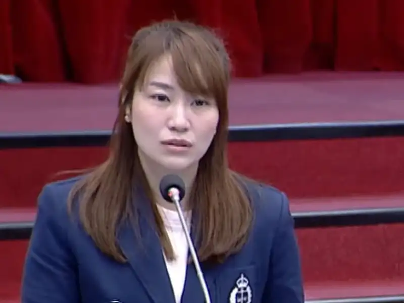 春捲食安風暴釀140人不適　許采蓁批高市府抽檢量偏低