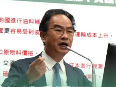 立委李昆澤表示，經濟部及中油應確保原油供應與價格穩定，除尋找替代運輸路線外，也應積極拓展多元供應來源。（圖/李昆澤團隊提供）