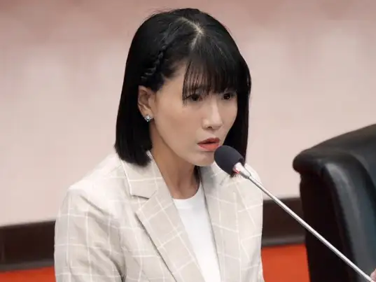 市議員鄭孟洳表示，毒駕已成擴大的社會危機，呼籲高雄市政府針對「毒駕零容忍」提出更具體有效的對策。（圖/記者吳文生攝）