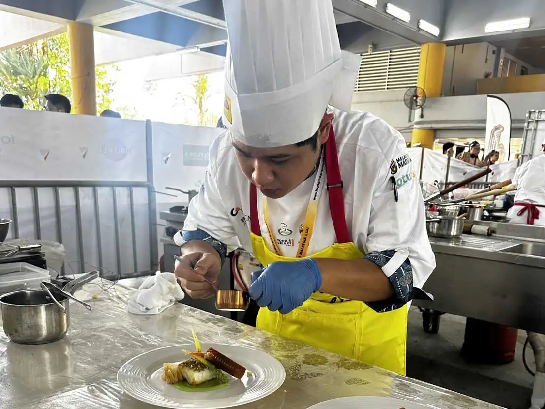 嘉南藥理大學西餐廚藝隊遠赴砂拉越參加國際廚藝賽，勇奪4銀2銅佳績，展現台灣餐旅教育實力。（圖/嘉南藥理大學提供）