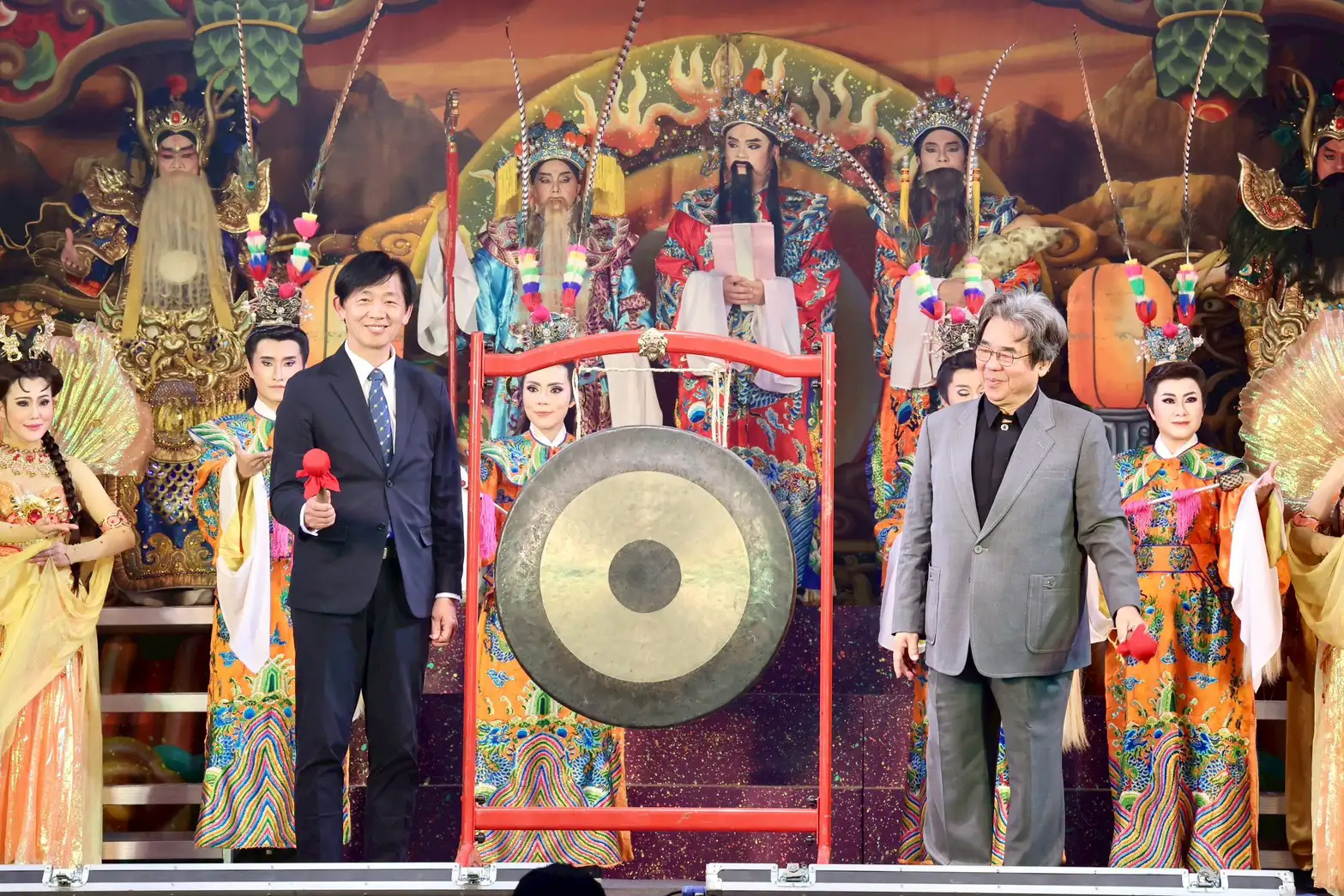 台南「戲巢藝術館」鳴鑼揭幕。(圖/台南市政府提供)