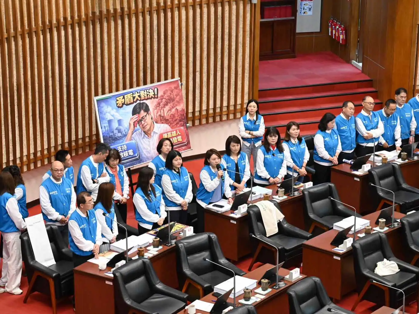 市議會國民黨團痛批民進黨團操作縣市對立、炒作「南電北送」，掩蓋缺電危機與能源政策問題。（圖/記者吳文生攝）