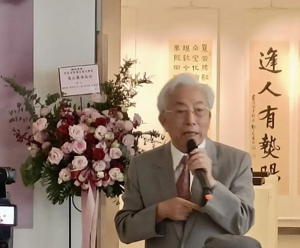 郭春甫老師於開幕典禮致感謝詞。（記者吳文生攝）